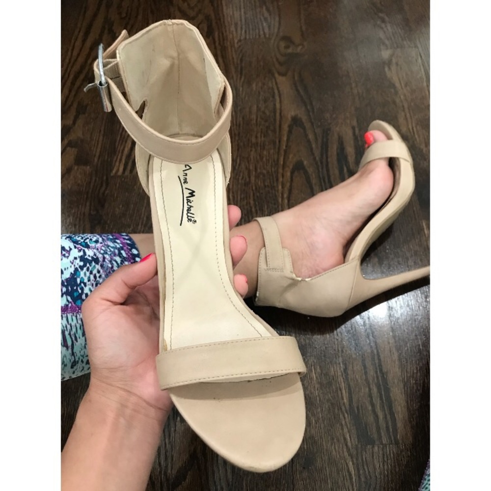 SOLD! Nude strappy high heels Sz 7 Anne Michelle